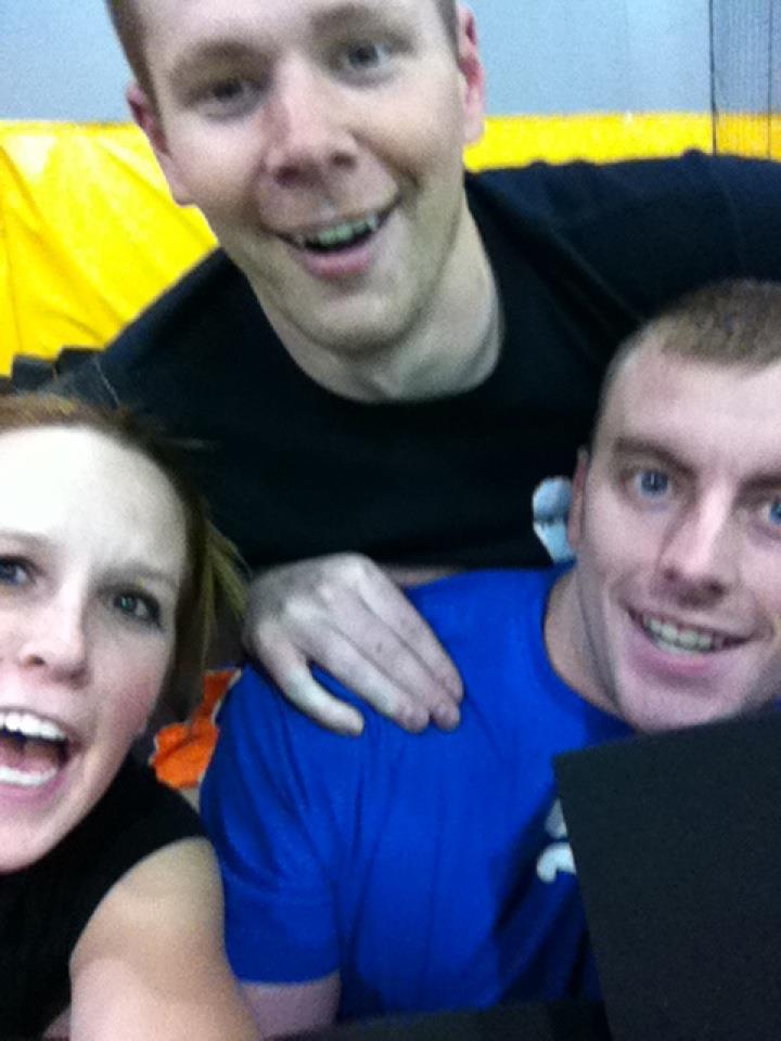 377837_2730624781465_1944055652_n